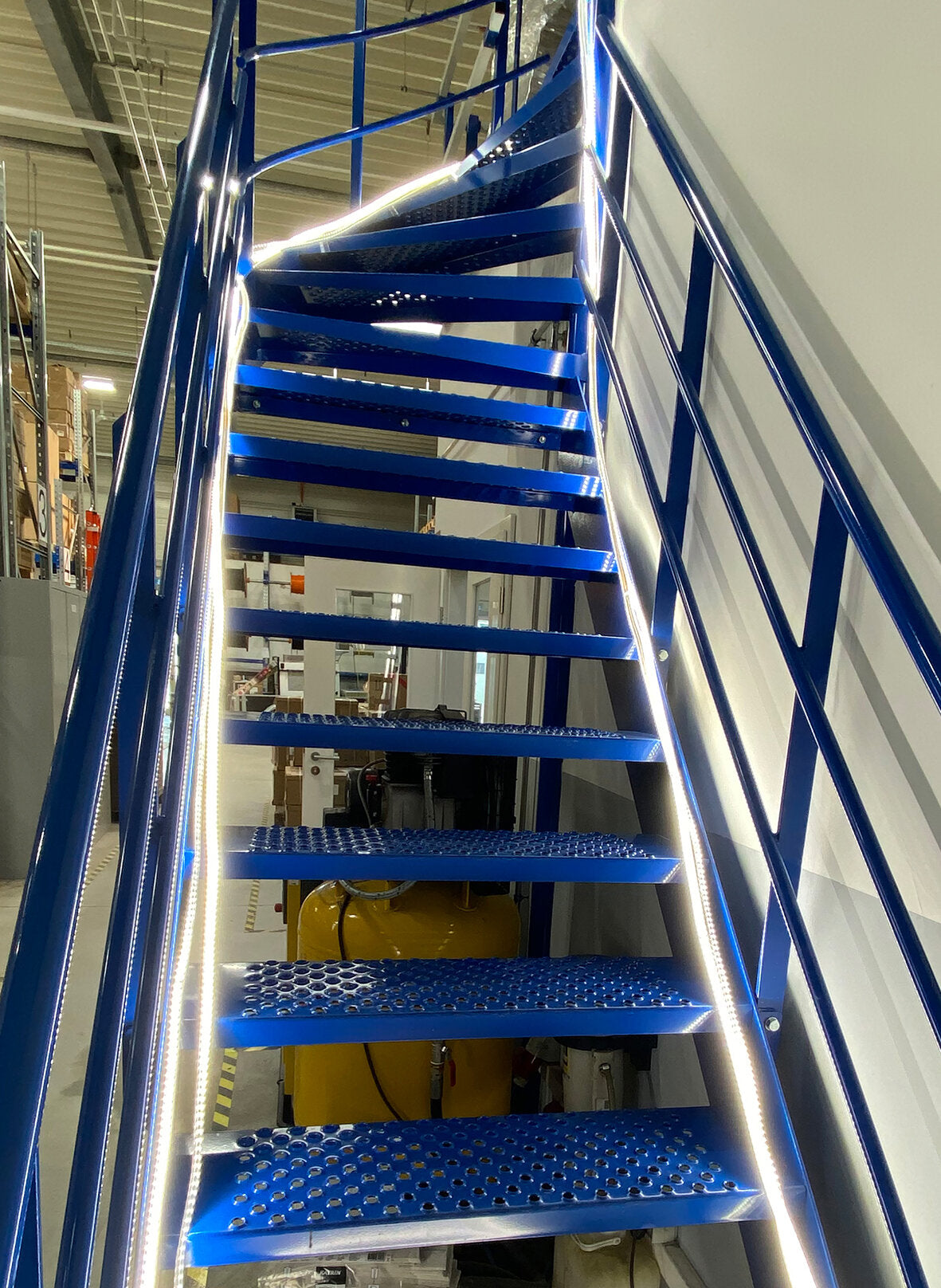 LED-Lichtschlauch auf Kabeltrommel, 10 m, 120 W, 5.000 K, einseitig