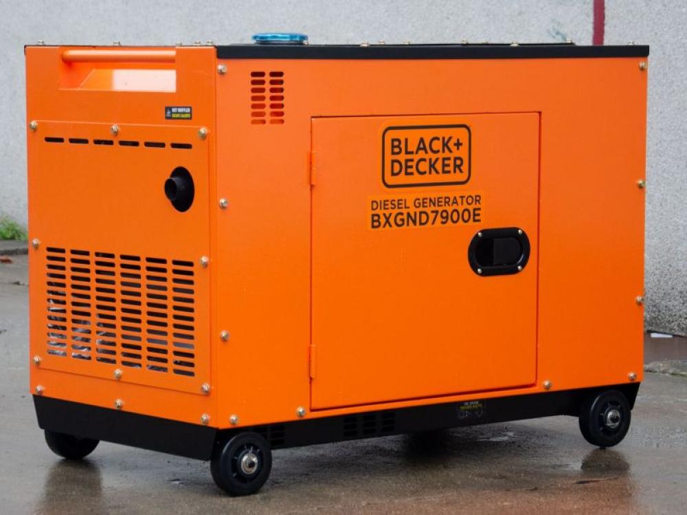 8000 Watt Black + Decker BXGND7900E Diesel Full Power 230 & 400 V AVR Stromerzeuger