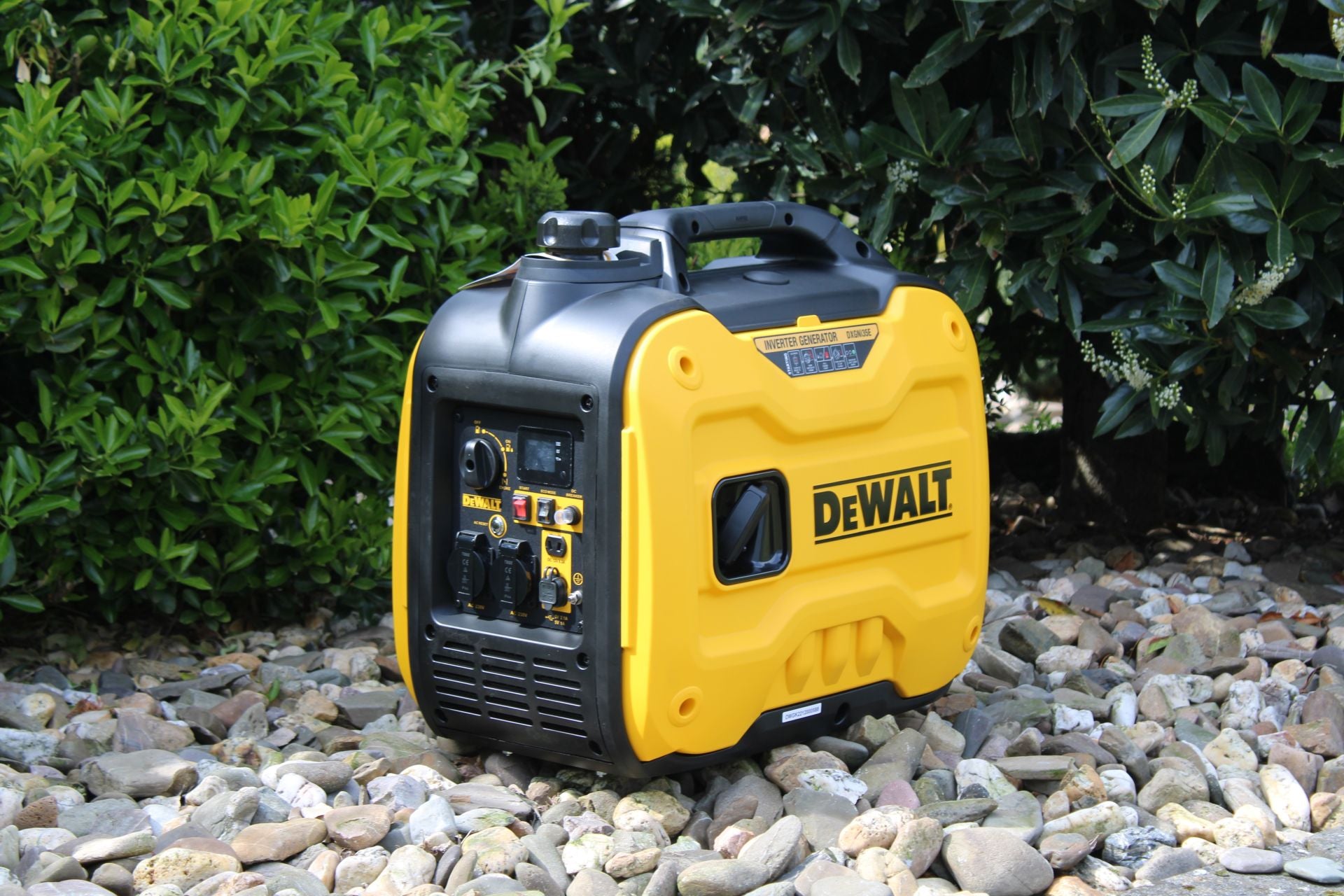 3400W Benzin Inverter Stromerzeuger DeWalt DXGNi35E